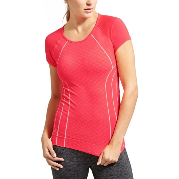 Athleta Finish Fast Line Tee - Picture 2 of 10